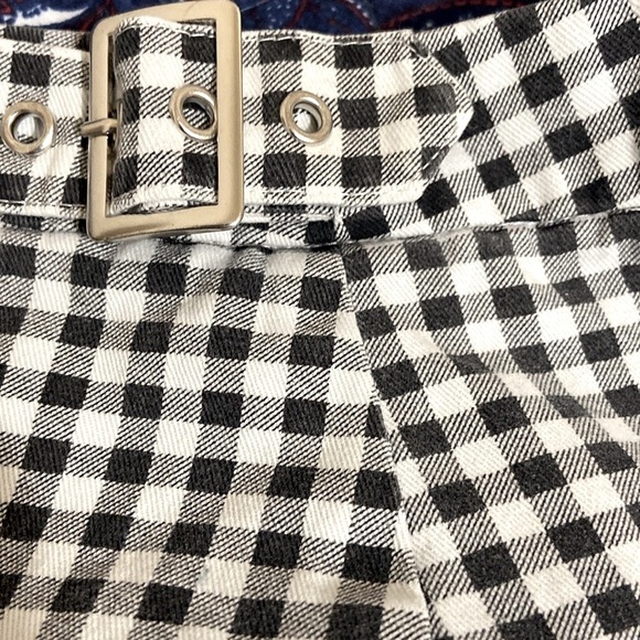 Forever 21 Girl plaided Skirt - Picture 5 of 9